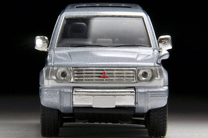 Mô hình xe Tomyca Limited Vintage TLV 1:64 Pajero Super Exceed Z (silver/white) | LV-N189a