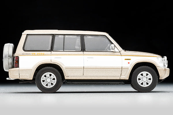 Mô hình xe Tomyca Limited Vintage TLV 1:64 Mitsubishi Pajero Mid Roof Wide Super Exceed 1991 model (beige/white) | LV-N189c