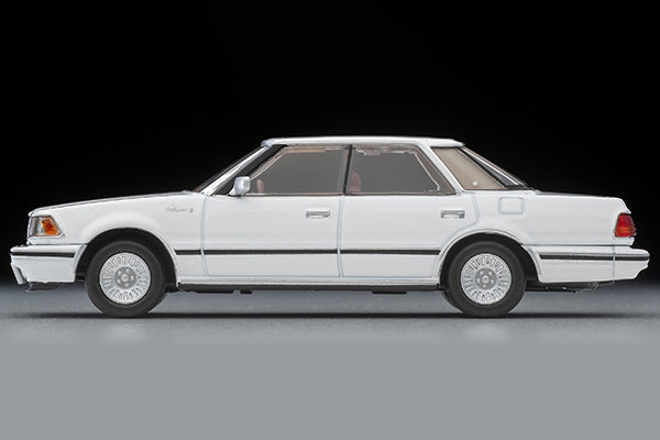 Mô hình xe Tomyca Limited Vintage TLV 1:64 Toyota Crown Hardtop 3.0 Royal Saloon G (white) 1985 model | LV-N199c