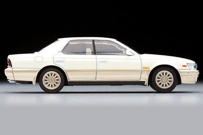 Mô hình xe Tomyca Limited Vintage TLV 1:64 Nissan Laurel Twin Cam 24V Turbo Medalist Club L (White/Gold) | LV-N238b