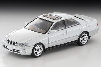 Mô hình xe Tomyca Limited Vintage TLV 1:64 Toyota Chaser Avante G (white/silver) | LV-N241a