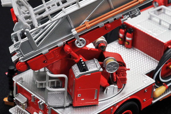 Mô hình xe Tomyca Limited Vintage TLV 1:64 Hino TC343 ladder fire truck Tahara City Fire Department | LV-N24a