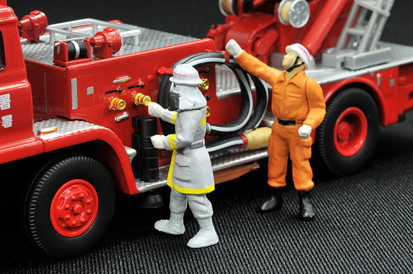 Mô hình xe Tomyca Limited Vintage TLV 1:64 Hino TC343 ladder fire truck Tahara City Fire Department | LV-N24a
