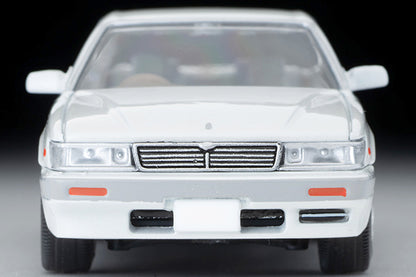 Mô hình xe Tomyca Limited Vintage TLV 1:64 Nissan Laurel 2500 Twin Cam 24V Medalist V (white) 1992 model | LV-N259a