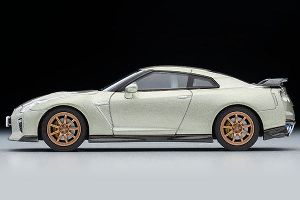 Mô hình xe Tomyca Limited Vintage TLV 1:64 NISSAN GT-R premium edition T-spec (Millennium Jade) | LV-N266a