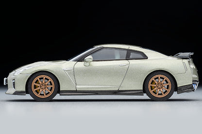 Mô hình xe Tomyca Limited Vintage TLV 1:64 NISSAN GT-R premium edition T-spec (Millennium Jade) | LV-N266a