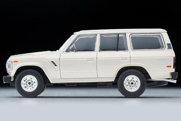 Mô hình xe Tomyca Limited Vintage TLV 1:64 Toyota Land Cruiser 60 North American model (beige M) 1988 model | LV-N268b