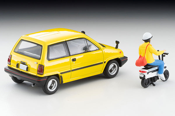 Mô hình xe Tomyca Limited Vintage TLV 1:64 Honda City R (yellow) with Motocompo, 1981 model | LV-N272b