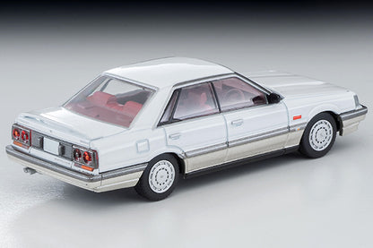 Mô hình xe Tomyca Limited Vintage TLV 1:64 Nissan Skyline 4-door HT GT Passage Twin Cam 24V (white/beige) 1986 model | LV-N282a