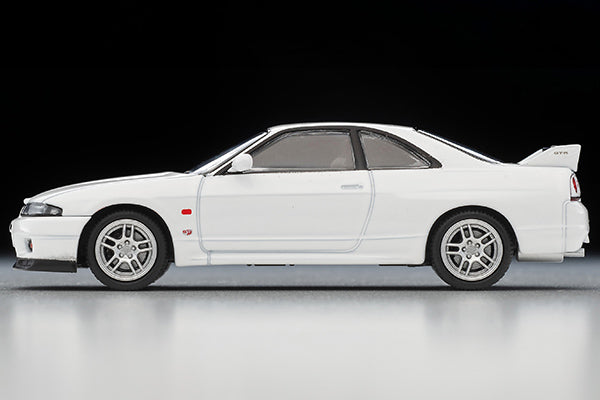 Mô hình xe Tomyca Limited Vintage TLV 1:64 Nissan Skyline GT-R V-spec N1 (white) 1995 model | LV-N308c