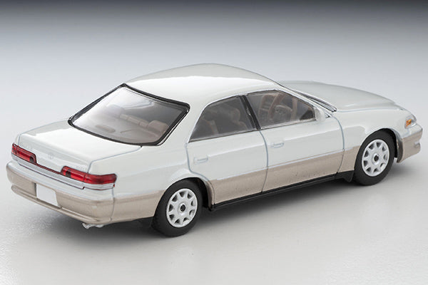 Mô hình xe Tomyca Limited Vintage TLV 1:64 Toyota Mark II 2.5 Grande 1998 model (white/gold) | LV-N311c
