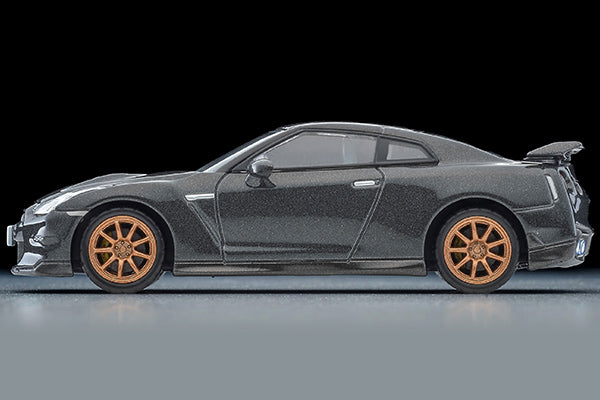 Mô hình xe Tomyca Limited Vintage TLV 1:64 NISSAN GT-R Premium edition T-spec 2024 model (black) | LV-N316d