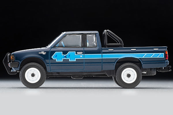 Mô hình xe Tomyca Limited Vintage TLV 1:64 Nissan Truck 4X4 King Cab North American version (blue) | LV-N321b