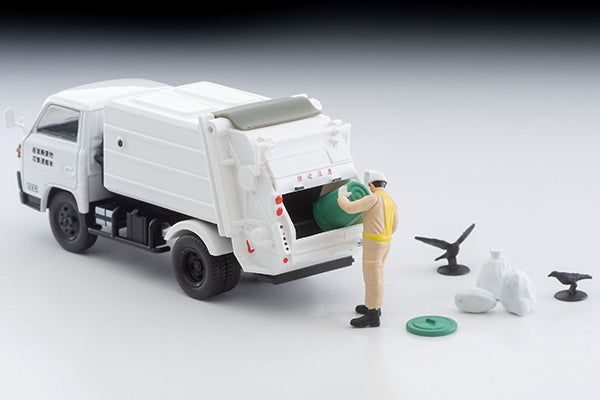 Mô hình xe Tomyca Limited Vintage TLV 1:64 Mitsubishi Fuso Canter Cleaning Truck (White) with Figure | LV-N343b