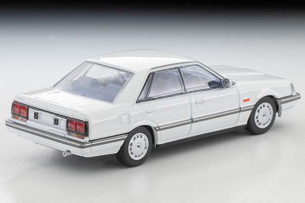 Mô hình xe Tomyca Limited Vintage TLV 1:64 Nissan Skyline 4-door HT 1800 Passage (white) 1985 model | LV-N351a