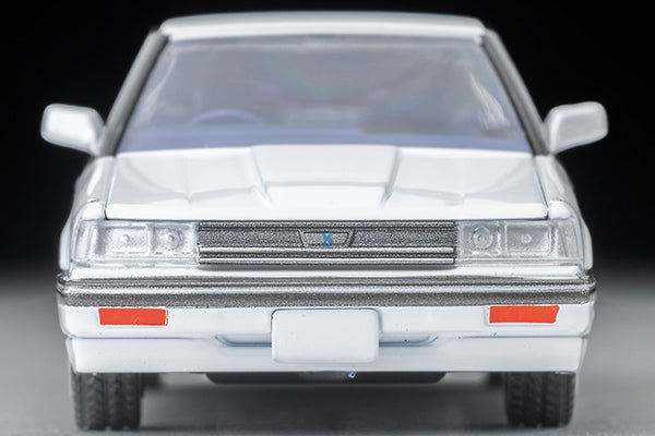 Mô hình xe Tomyca Limited Vintage TLV 1:64 Nissan Skyline 4-door HT 1800 Passage (white) 1985 model | LV-N351a