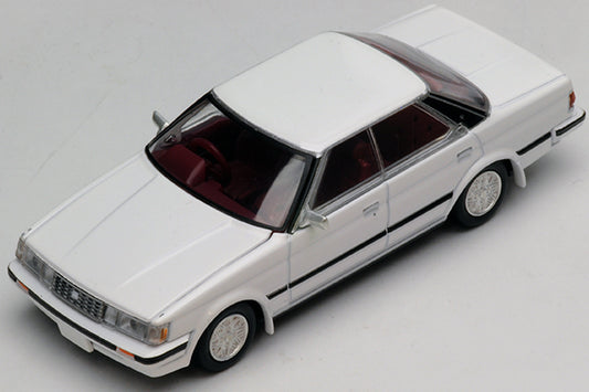 Mô hình xe Tomyca Limited Vintage TLV 1:64 Toyota Mark II Hardtop Grande 1984 model (white) | LV-N95a