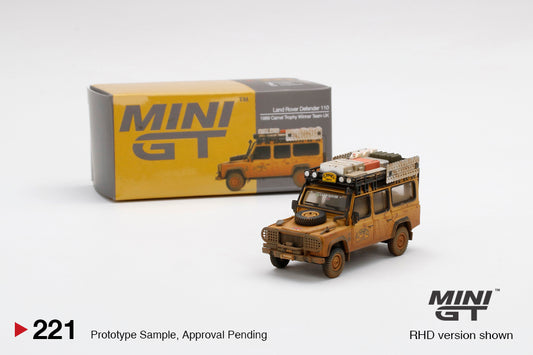 Mô hình xe Mini GT 1:64 Land Rover Defender 110 Team UK 1989 Camel Trophy Winner RHD Dirty Version - MGT00221