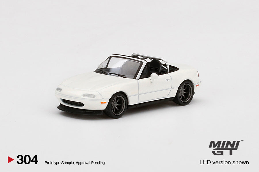 Mô hình xe Mini GT 1:64 Mazda Miata MX-5 (NA) Tuned Version Classic White - MGT00304