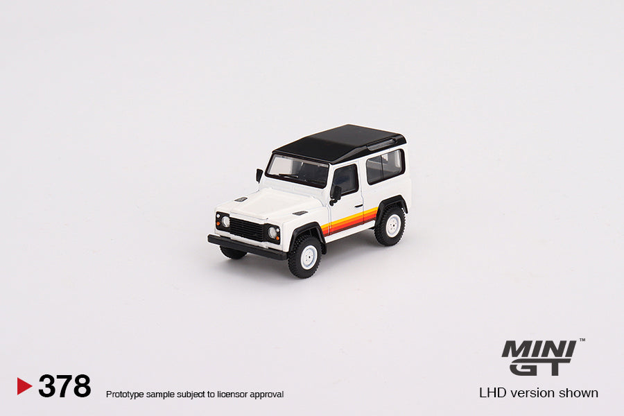 Mô hình xe Mini GT 1:64 Land Rover Defender 90 Wagon White - MGT00378