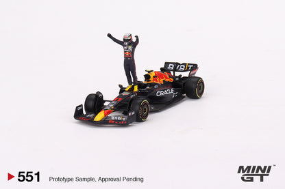 Mô hình xe Mini GT 1:64 Oracle Red Bull Racing RB18 #11 Sergio Pérez 2022 Monaco Prix Winner - MGT00551