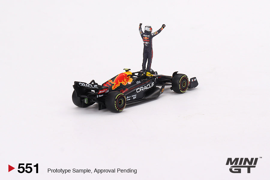 Mô hình xe Mini GT 1:64 Oracle Red Bull Racing RB18 #11 Sergio Pérez 2022 Monaco Prix Winner - MGT00551