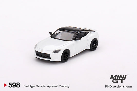 Mô hình xe Mini GT 1:64 Nissan Fairlady Z Version ST 2023 Everest White - MGT00598