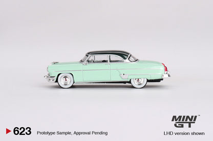 Mô hình xe Mini GT 1:64 Lincoln Capri 1954 Parklane Green / Bloomfield Green - MGT00623