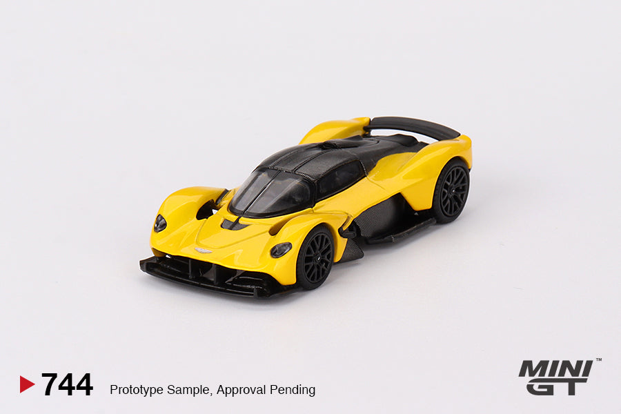 Mô hình xe Mini GT 1:64 Aston Martin Valkyrie Sunburst Yellow - MGT00744