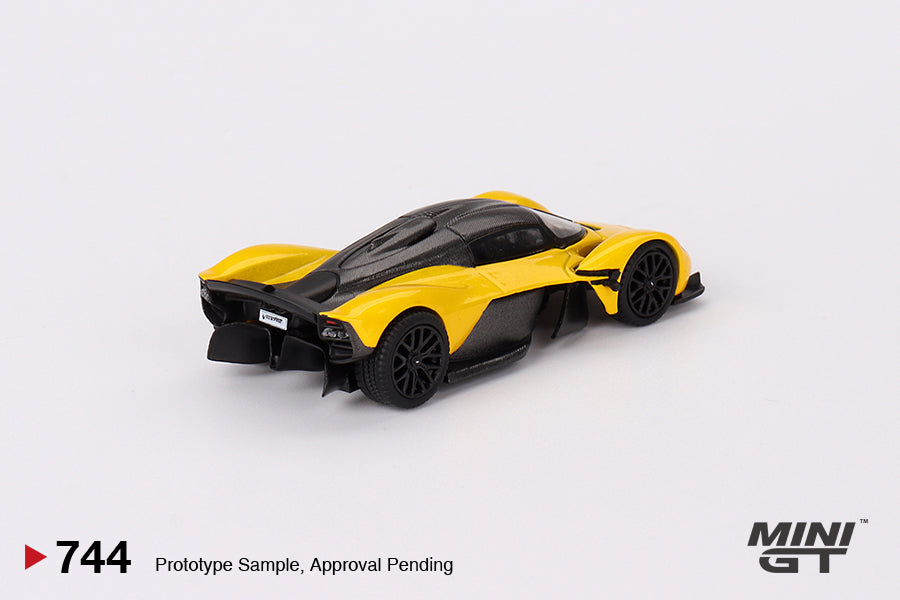 Mô hình xe Mini GT 1:64 Aston Martin Valkyrie Sunburst Yellow - MGT00744