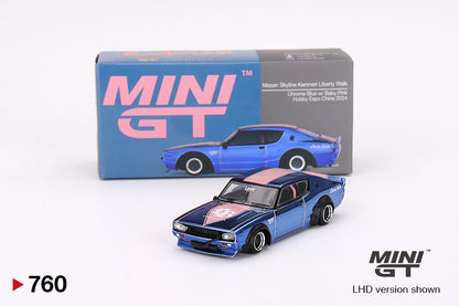 Mô hình xe Mini GT 1:64 Nissan Skyline Kenmeri Liberty Walk Chrome Blue w/ Baby Pink One Night in Beijing - MGT00760