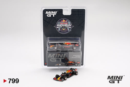 Mô hình xe Mini GT 1:64 Red Bull RB16B #33 Max Verstappen 2021 US Grand Prix Winner - MGT00799