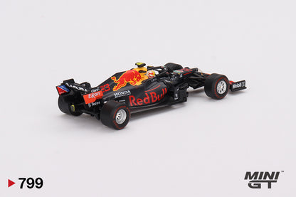 Mô hình xe Mini GT 1:64 Red Bull RB16B #33 Max Verstappen 2021 US Grand Prix Winner - MGT00799