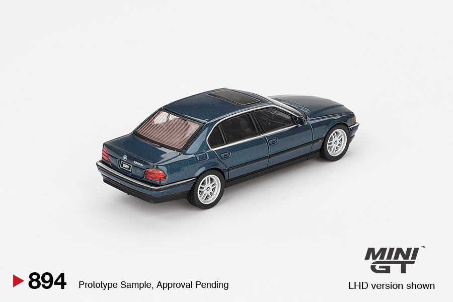 Mô hình xe Mini GT 1:64 BMW 750IL Sorrento Blue Metallic - MGT00894