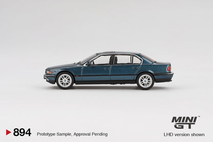 Mô hình xe Mini GT 1:64 BMW 750IL Sorrento Blue Metallic - MGT00894