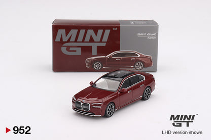 Mô hình xe Mini GT 1:64 BMW i7 xDrive60 Aventurin - MGT00952