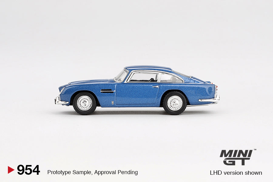 Mô hình xe Mini GT 1:64 Aston Martin DB5 Sierra Blue - MGT00954