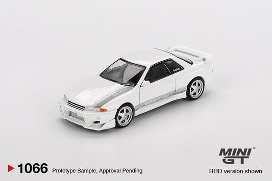 [PRE-SALE 09/2025] Mô hình xe Mini GT 1:64 Nissan-Skyline-GT-R-(R32)-VeilSide-Combat-C-I
White - MGT01066