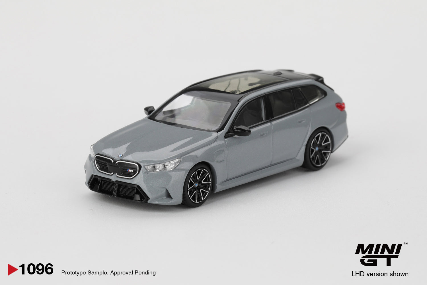 Sắp ra mắt Tháng 04/2026 mô hình xe Mini GT 1:64 BMW M5 Touring G99 Brooklyn Grey Metallic MGT01096