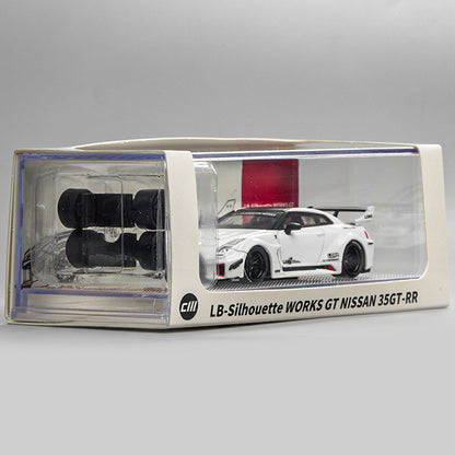 Mô hình xe Cm model Nissan GT-R35RR 1/64 trắng