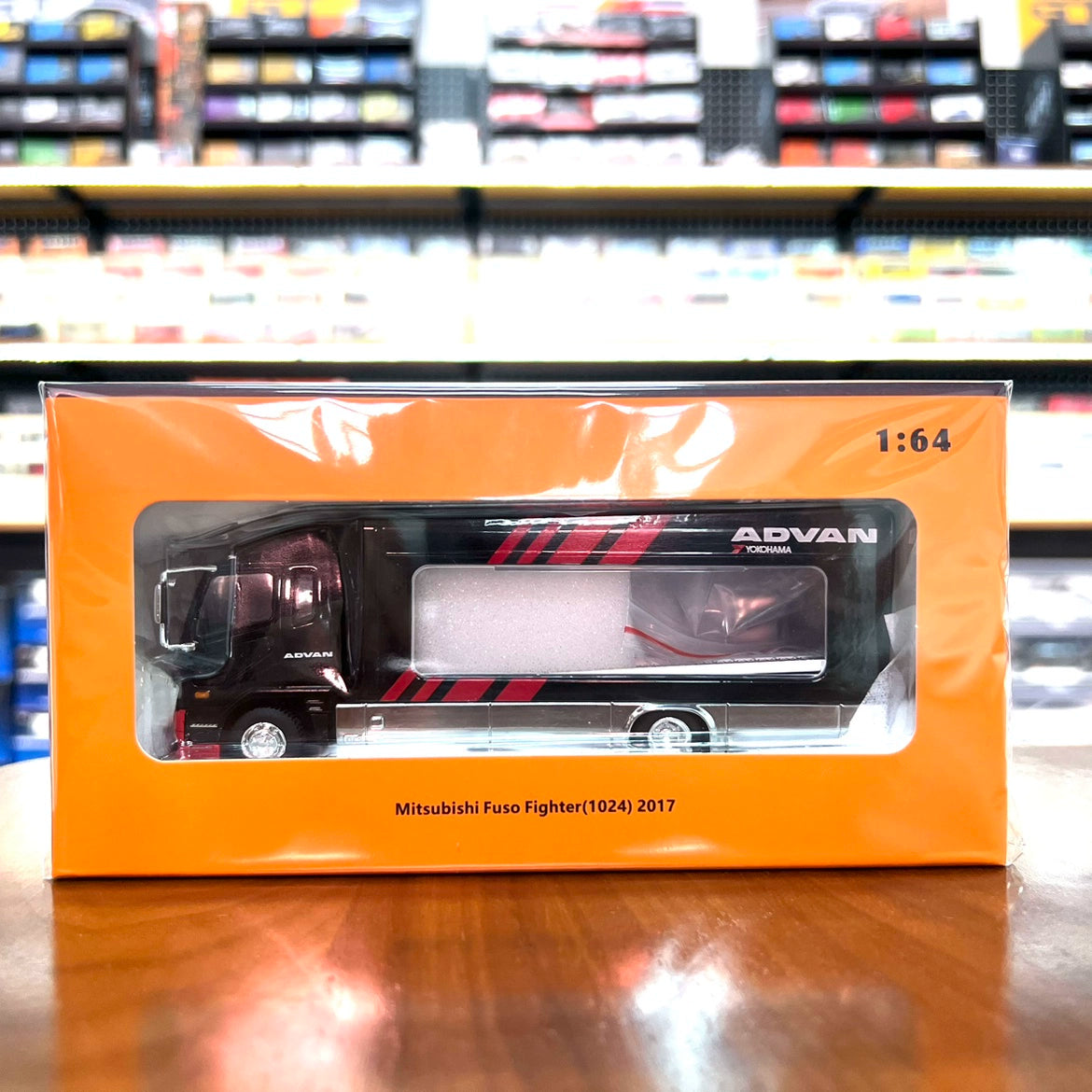 Mô hình xe GCD 1/64 Misubishi MK2 Fuso Truck