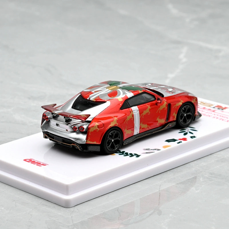 Mô hình xe INNO64 1/64 GT R50 2024 Special Edtion Christmas Edition