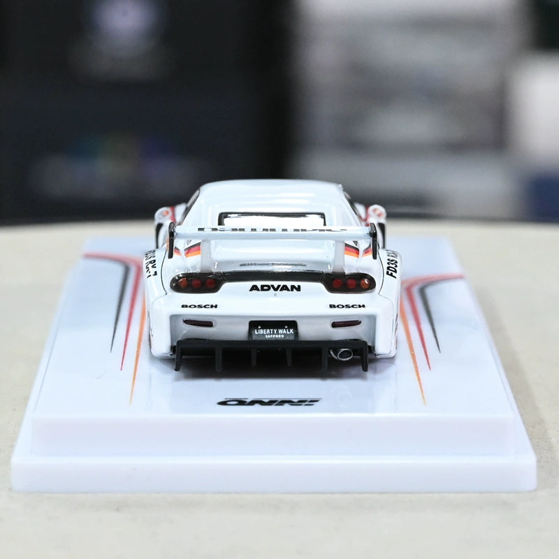 Mô hình xe INNO64 1/64 Mazda MAZDA RX7 FD3S wide body