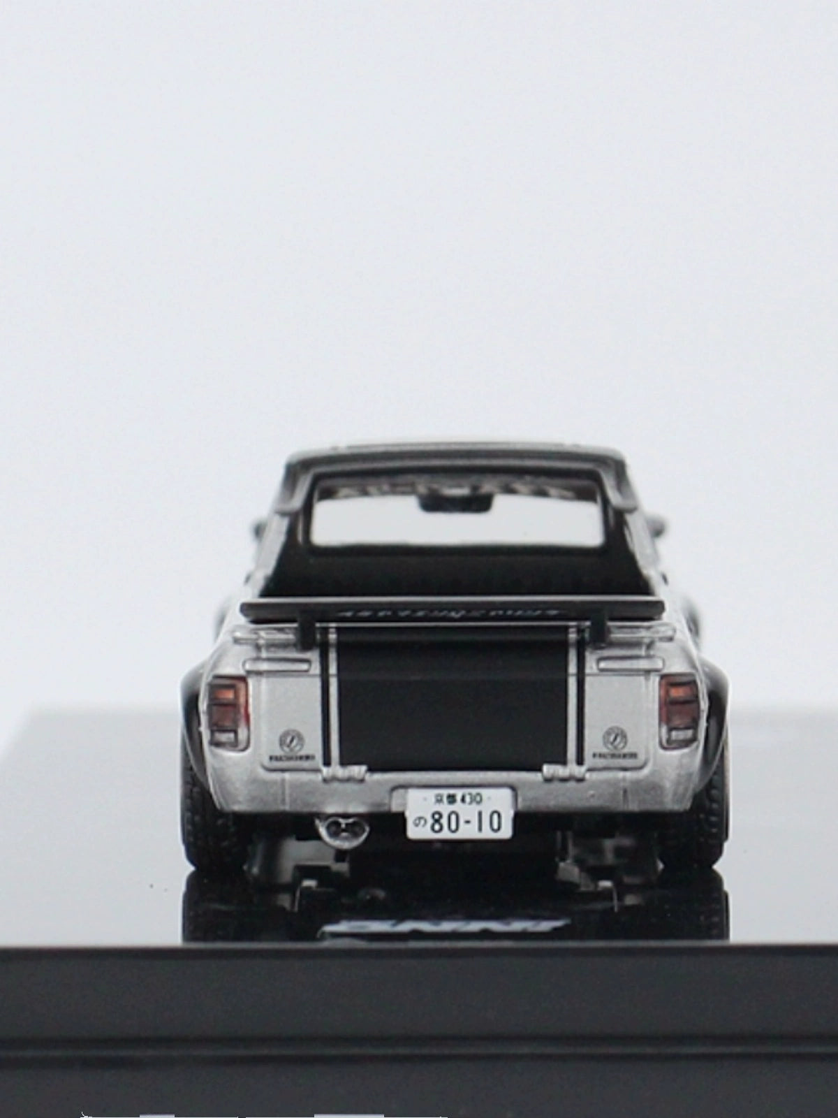 Mô hình xe INNO64 1/64 Nissan SUNNY HAKOTORA Pick Up Truck