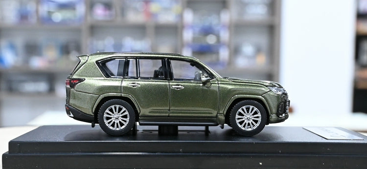 Mô hình xe LCD 1/64 Lexus LX600