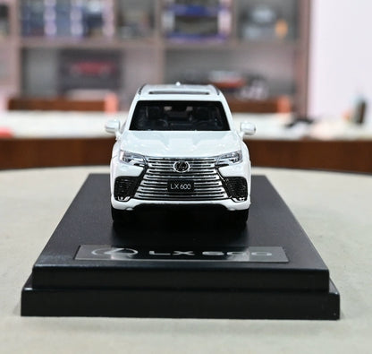 Mô hình xe LCD 1/64 Lexus LX600
