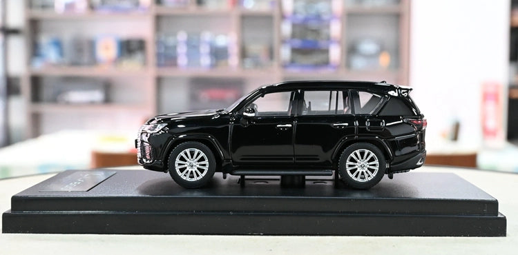 Mô hình xe LCD 1/64 Lexus LX600