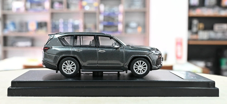 Mô hình xe LCD 1/64 Lexus LX600