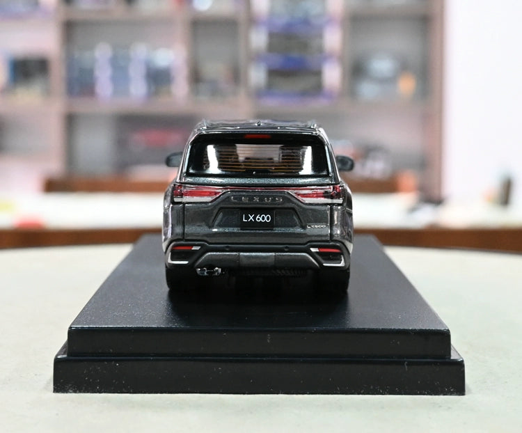 Mô hình xe LCD 1/64 Lexus LX600