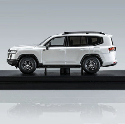 Mô hình xe LCD 1/64 Toyota LC300 GR Sport